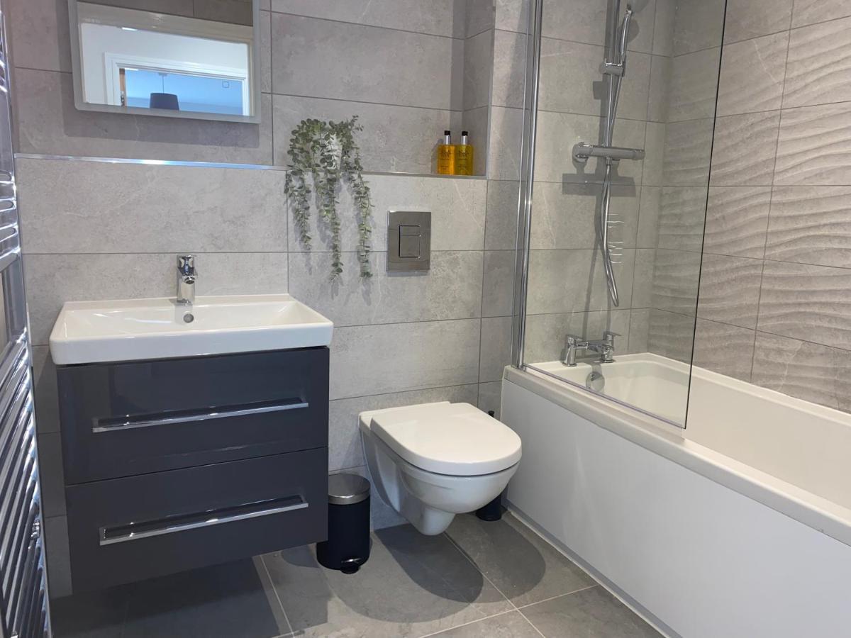 Roomotel - Oakview Moseley เบอร์มิงแฮม ภายนอก รูปภาพ