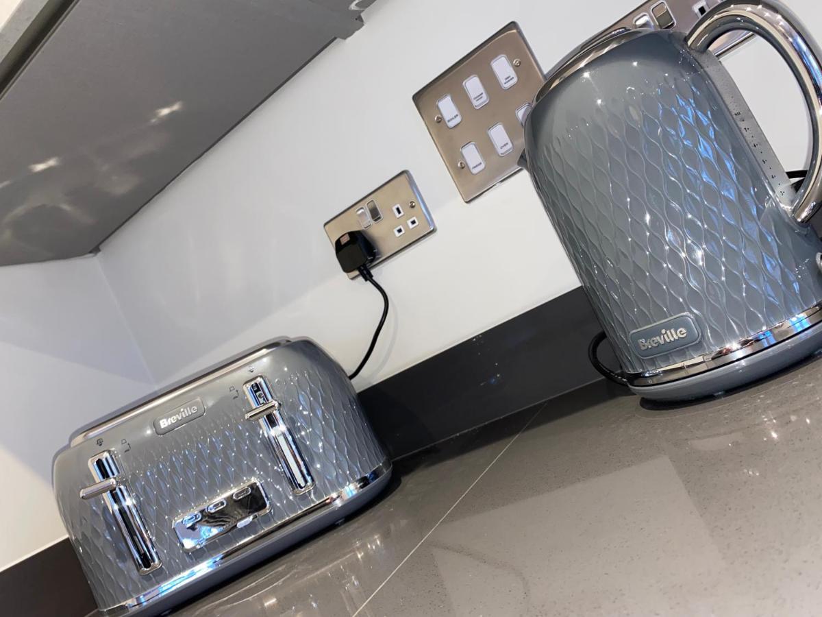 Roomotel - Oakview Moseley เบอร์มิงแฮม ภายนอก รูปภาพ