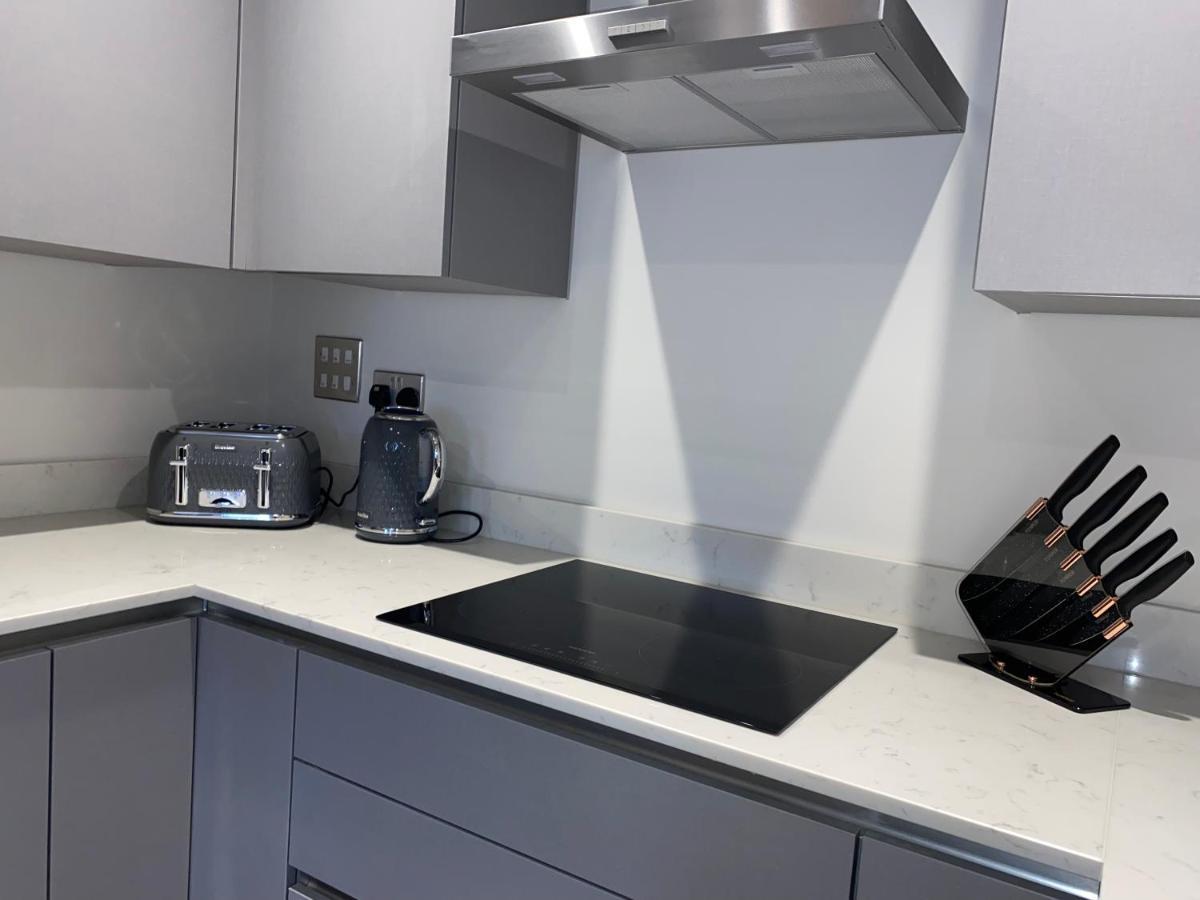 Roomotel - Oakview Moseley เบอร์มิงแฮม ภายนอก รูปภาพ