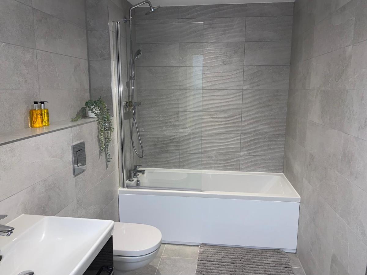 Roomotel - Oakview Moseley เบอร์มิงแฮม ภายนอก รูปภาพ